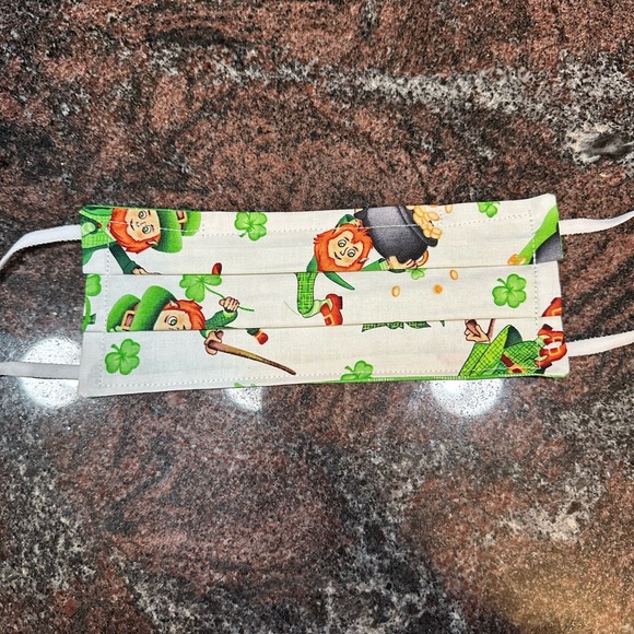 Handmade reusable face mask- adult size - Picture 3 of 3